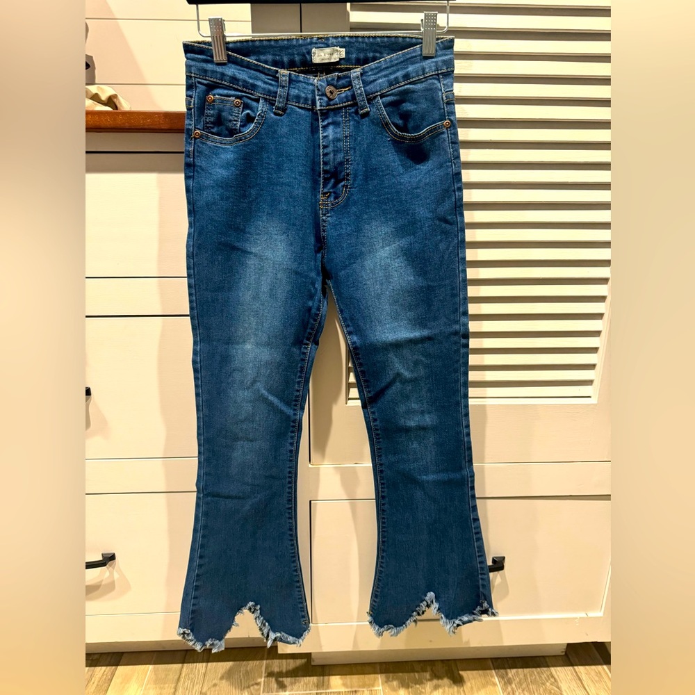 Tea & Cup Flare Leg Stretchy Jeans Size 3